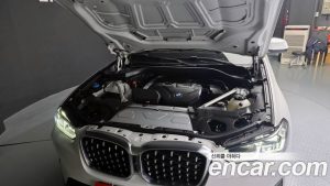 BMW X4 xDrive20i xLine 2023 года из Южной Кореи