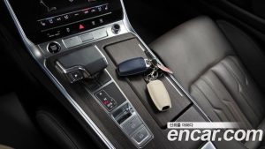 Audi A7 55 TFSI 4WD Premium 2023 года из Южной Кореи