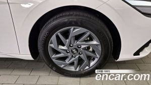 Hyundai AVANTE Modern 2025 года из Южной Кореи