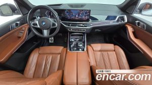BMW X7 xDrive 40i M Sport 7-Seater 2024 года из Южной Кореи