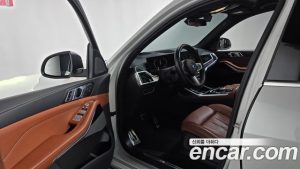 BMW X7 xDrive 40i M Sport 7-Seater 2024 года из Южной Кореи
