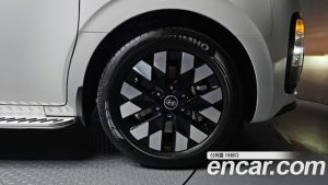 Hyundai Staria L3.5 Lounge 7-Seater 2025 года из Южной Кореи