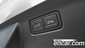 Hyundai Staria L3.5 Lounge 7-Seater 2025 года из Южной Кореи