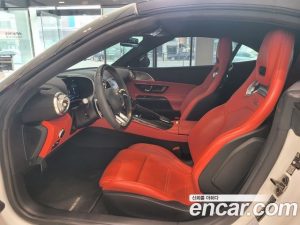 Mercedes-Benz SL-Class AMG SL63 4MATIC+ Performance 2023 года из Южной Кореи