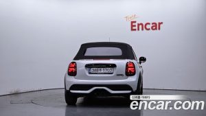 Mini Cooper Convertible CLASSIC 2024 года из Южной Кореи