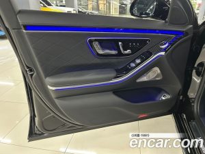 Mercedes-Benz S-Class S580L 4MATIC 2024 года из Южной Кореи