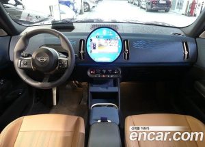 Mini Countryman ALL4 Favoured 2024 года из Южной Кореи