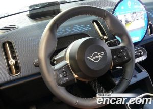 Mini Countryman ALL4 Favoured 2024 года из Южной Кореи
