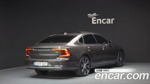 Volvo S90 B6 AWD ULTIMATE Bright 2023 года из Южной Кореи