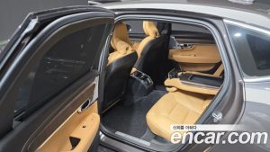 Volvo S90 B6 AWD ULTIMATE Bright 2023 года из Южной Кореи