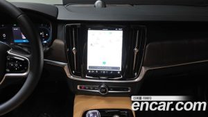 Volvo S90 B6 AWD ULTIMATE Bright 2023 года из Южной Кореи