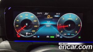 Mercedes-Benz CLS-Class CLS300d 4MATIC 2023 года из Южной Кореи