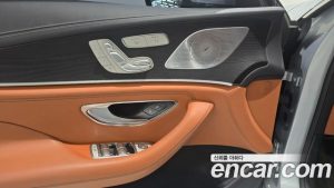 Mercedes-Benz CLS-Class CLS300d 4MATIC 2023 года из Южной Кореи