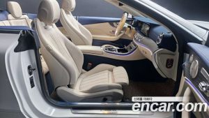 Mercedes-Benz E-Class E450 4MATIC Cabriolet 2023 года из Южной Кореи