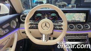Mercedes-Benz E-Class E450 4MATIC Cabriolet 2023 года из Южной Кореи