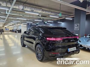 Porsche Cayenne 3.0 Coupe 2023 года из Южной Кореи