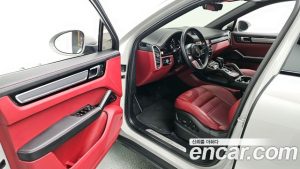 Porsche Cayenne 3.0 Coupe 2023 года из Южной Кореи