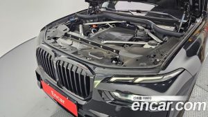 BMW X7 xDrive 40d M Sport 6 2025 года из Южной Кореи