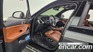 BMW X7 xDrive 40d M Sport 6 2025 года из Южной Кореи
