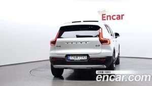 Volvo XC40 B4 ULTIMATE Bright 2024 года из Южной Кореи