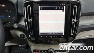 Volvo XC40 B4 ULTIMATE Bright 2024 года из Южной Кореи