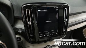 Volvo XC40 B4 ULTIMATE Bright 2024 года из Южной Кореи
