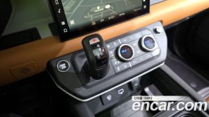 Land Rover Defender 110 D300 HSE 2023 года из Южной Кореи