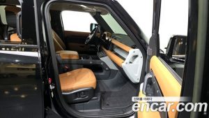 Land Rover Defender 110 D300 HSE 2023 года из Южной Кореи
