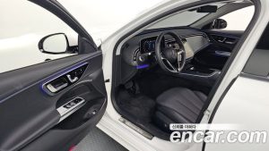 Mercedes-Benz E-Class E200 Avantgarde 2025 года из Южной Кореи