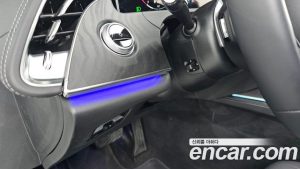 Mercedes-Benz E-Class E200 Avantgarde 2025 года из Южной Кореи