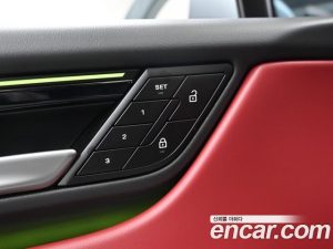 Porsche Macan 4S 2025 года из Южной Кореи