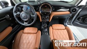 Mini Cooper CLASSIC 2024 года из Южной Кореи