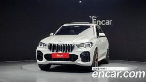 BMW X5 xDrive 40i M Sport 2023 года из Южной Кореи