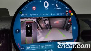 Mini Cooper Favoured 2025 года из Южной Кореи