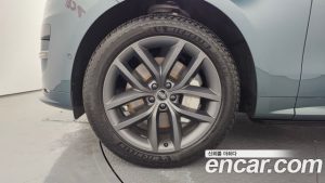 Land Rover Range Rover Sport P550E Dynamic HSE 2025 года из Южной Кореи