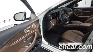 Mercedes-Benz E-Class E250 Exclusive 2023 года из Южной Кореи