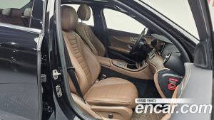 Mercedes-Benz E-Class E250 Exclusive 2023 года из Южной Кореи