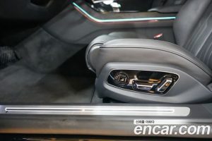 Audi A8 55 TFSI 4WD Premium LWB 2023 года из Южной Кореи