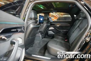 Audi A8 55 TFSI 4WD Premium LWB 2023 года из Южной Кореи