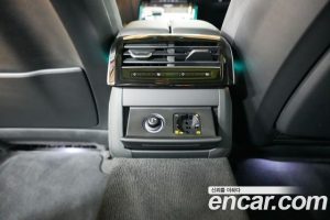 Audi A8 55 TFSI 4WD Premium LWB 2023 года из Южной Кореи