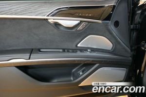 Audi A8 55 TFSI 4WD Premium LWB 2023 года из Южной Кореи