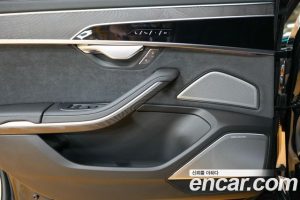 Audi A8 55 TFSI 4WD Premium LWB 2023 года из Южной Кореи