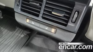 Land Rover Range Rover Evoque P250 S 2024 года из Южной Кореи