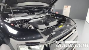 Land Rover Defender 110 P400 X 2024 года из Южной Кореи
