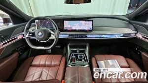 BMW 7-Series 740i sDrive Design Pure Excellence 2023 года из Южной Кореи