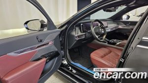 BMW 7-Series 740i sDrive Design Pure Excellence 2023 года из Южной Кореи