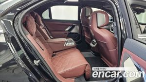 BMW 7-Series 740i sDrive Design Pure Excellence 2023 года из Южной Кореи