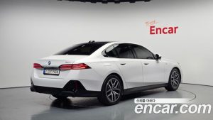 BMW 5-Series 520i M Sport 2024 года из Южной Кореи