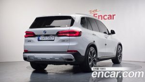 BMW X5 xDrive 40i xLine 2023 года из Южной Кореи