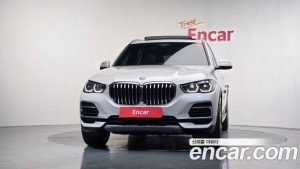 BMW X5 xDrive 40i xLine 2023 года из Южной Кореи